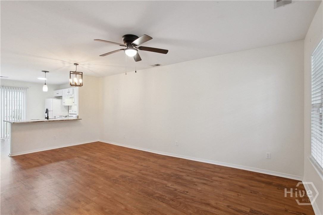 84 Fairgreen St - Photo 7 of 26