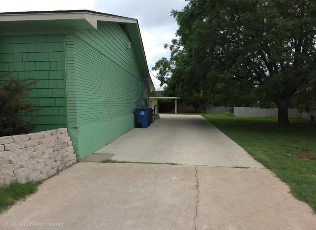 926 Pecan St - Photo 4 of 26