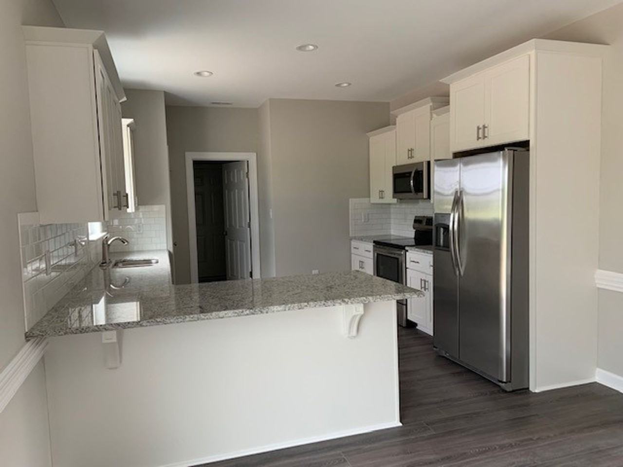 692 S Beston Rd - Photo 4 of 13