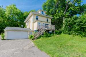 featured image of 104 21st St Sw