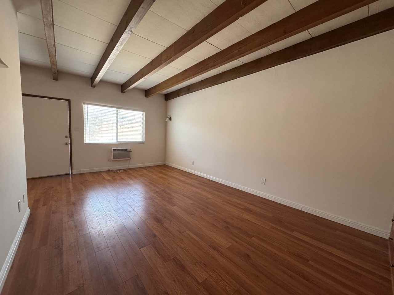 216 N Cordova St Apt C - Photo 2 of 6