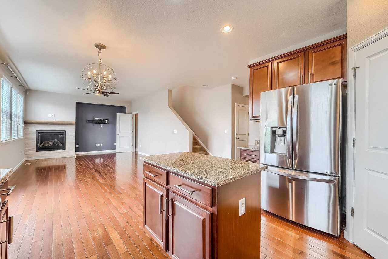17122 Melody Dr - Photo 4 of 50