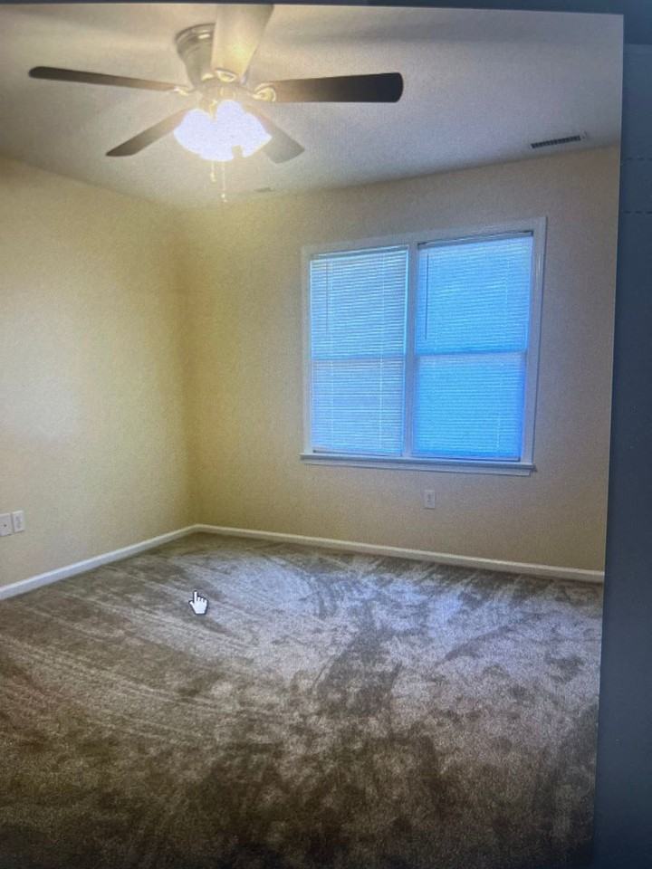 422 Snow St - Photo 5 of 20