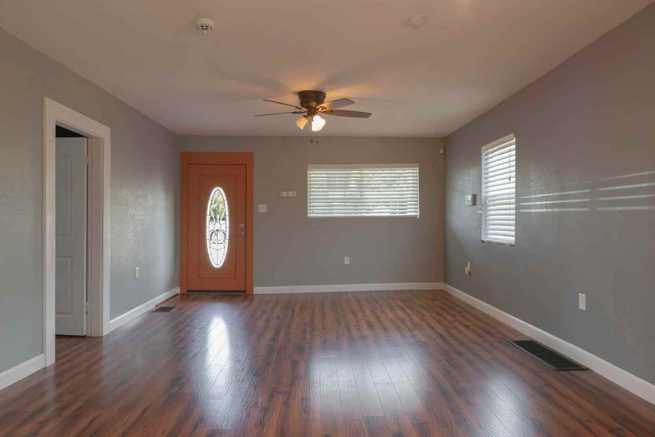 1025 Wray St - Photo 2 of 9