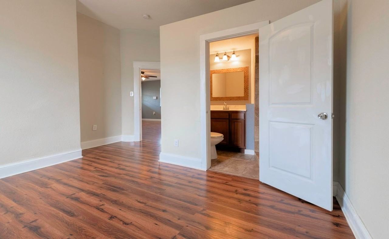 1025 Wray St - Photo 3 of 9
