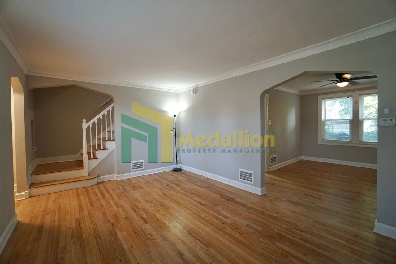 2048 W 82nd Pl - Photo 4 of 19