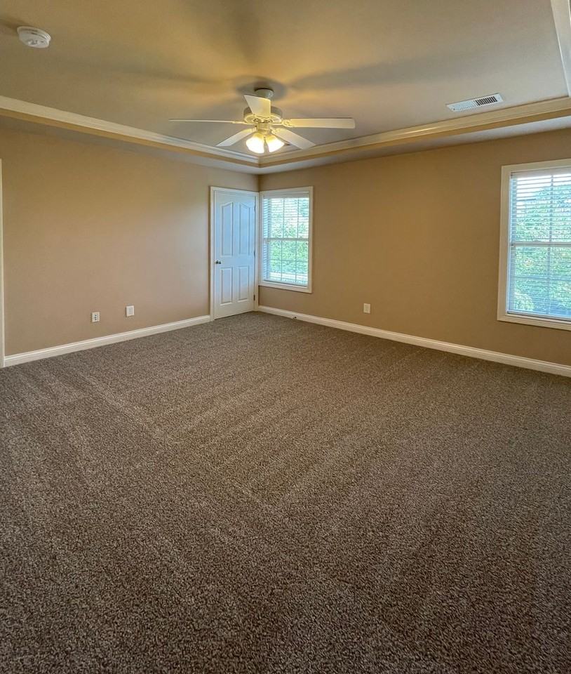 328 Broadleaf Ln - Photo 7 of 23