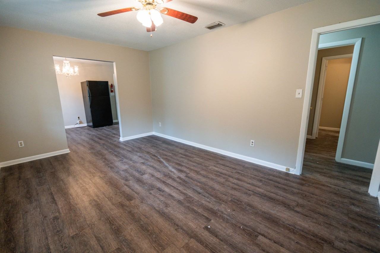 3516 Toucan Dr - Photo 4 of 28