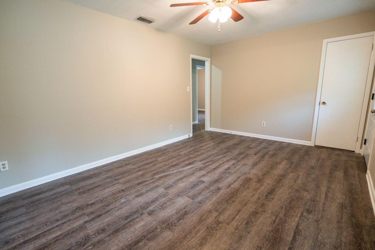 3516 Toucan Dr - Photo 5 of 28