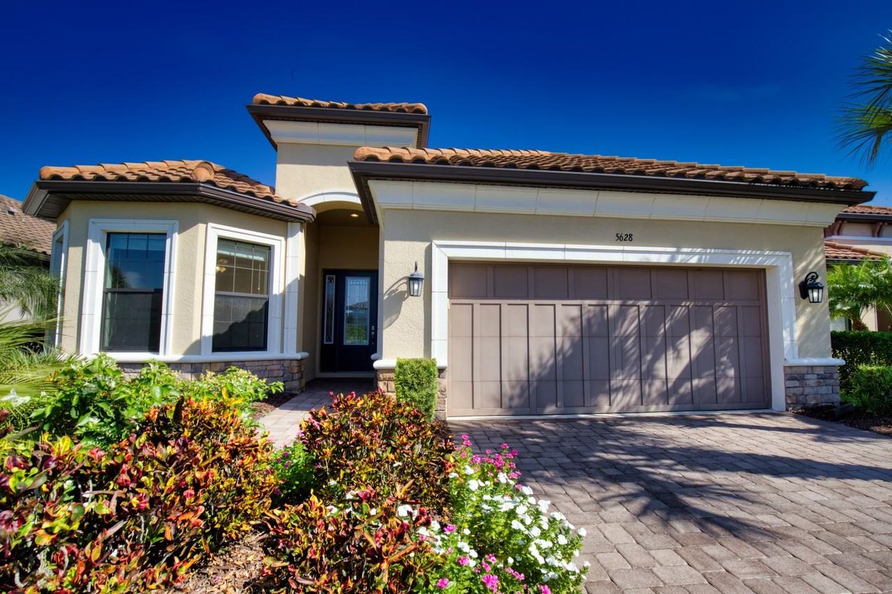 5628 Semolino St - Photo 4 of 44
