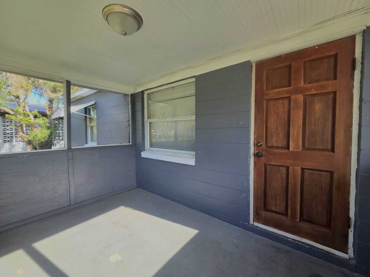 2248 Weber St - Photo 2 of 11