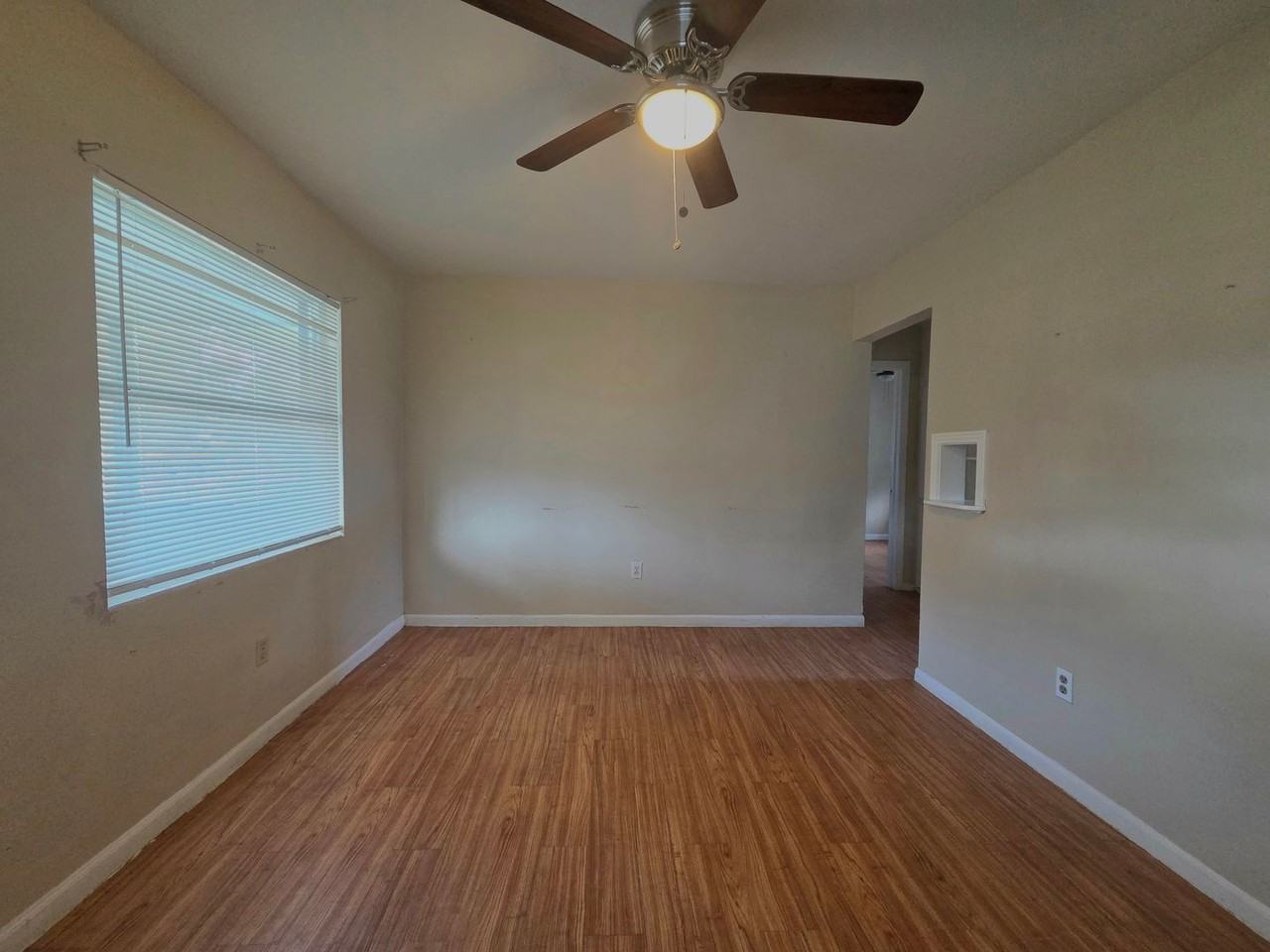 2248 Weber St - Photo 4 of 11
