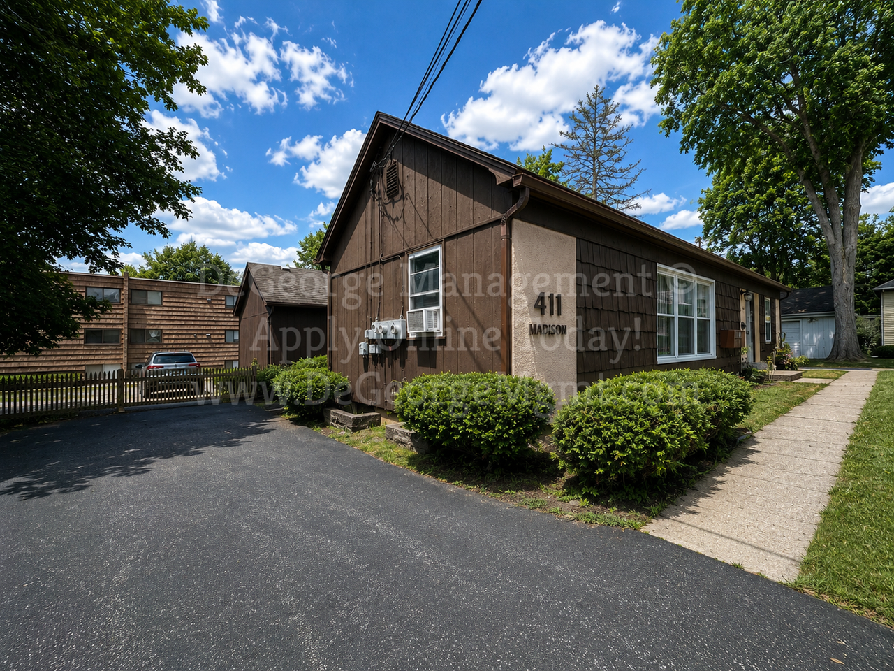 411 Madison St - Photo 6 of 20