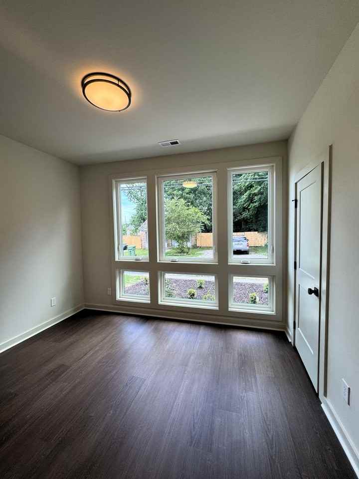 2504 Freeman Rd Sw - Photo 4 of 26