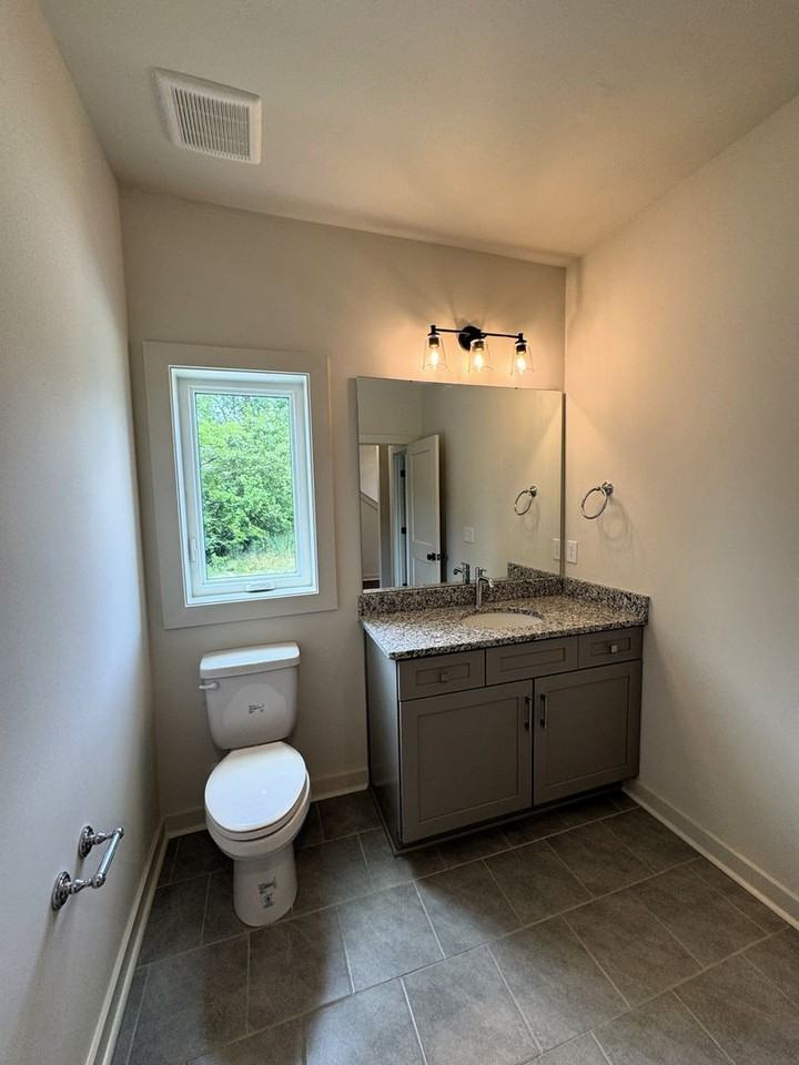 2504 Freeman Rd Sw - Photo 6 of 26