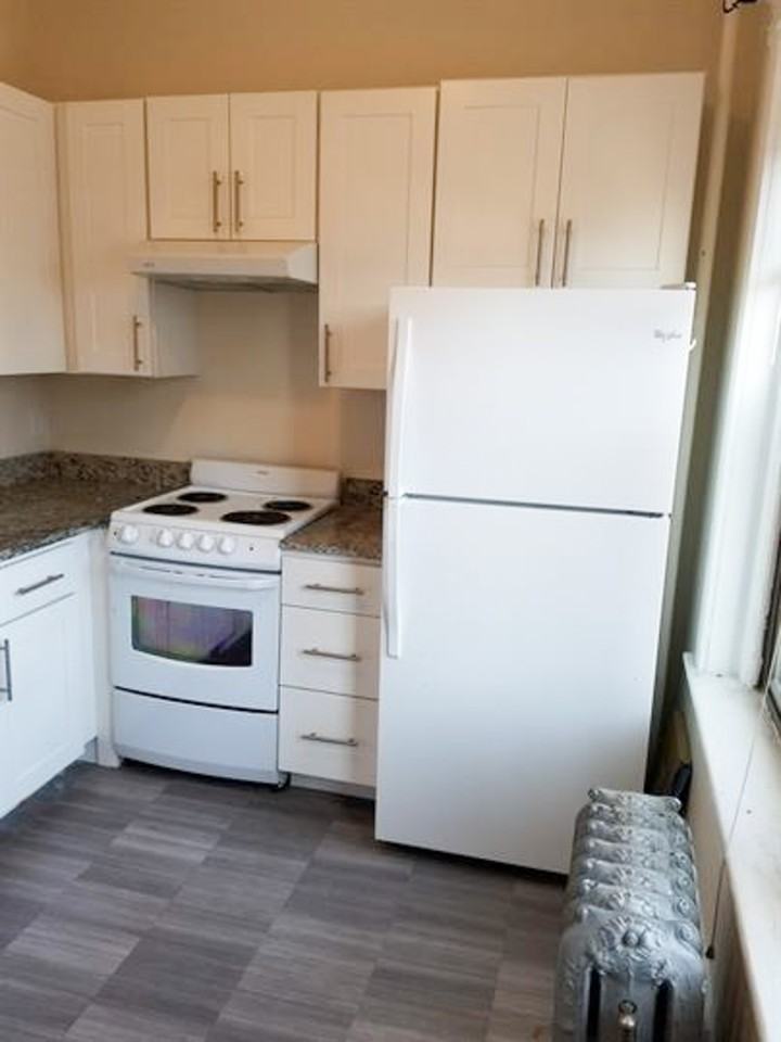 1390 - 5Beacon St #5 - Photo 3 of 11