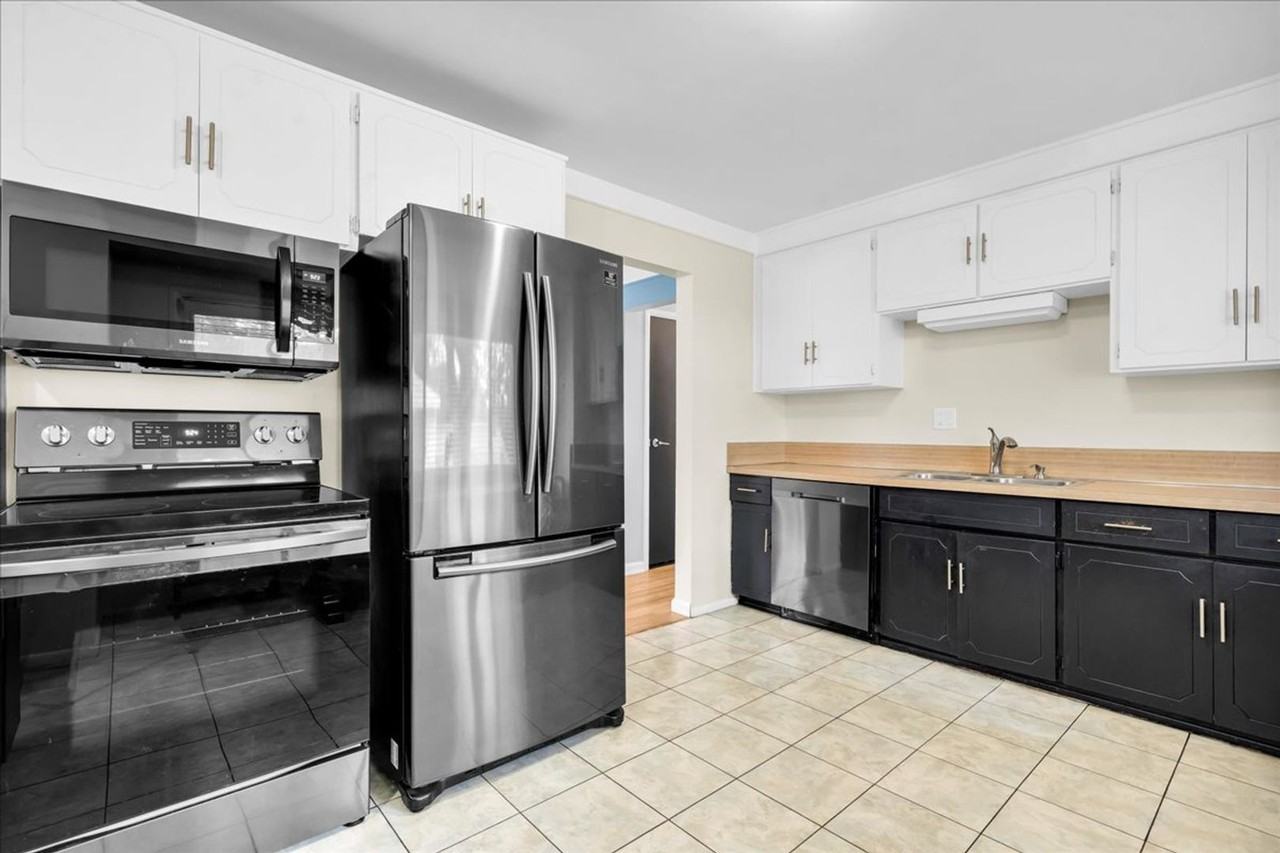 1554 Cynthia Ave - Photo 6 of 36