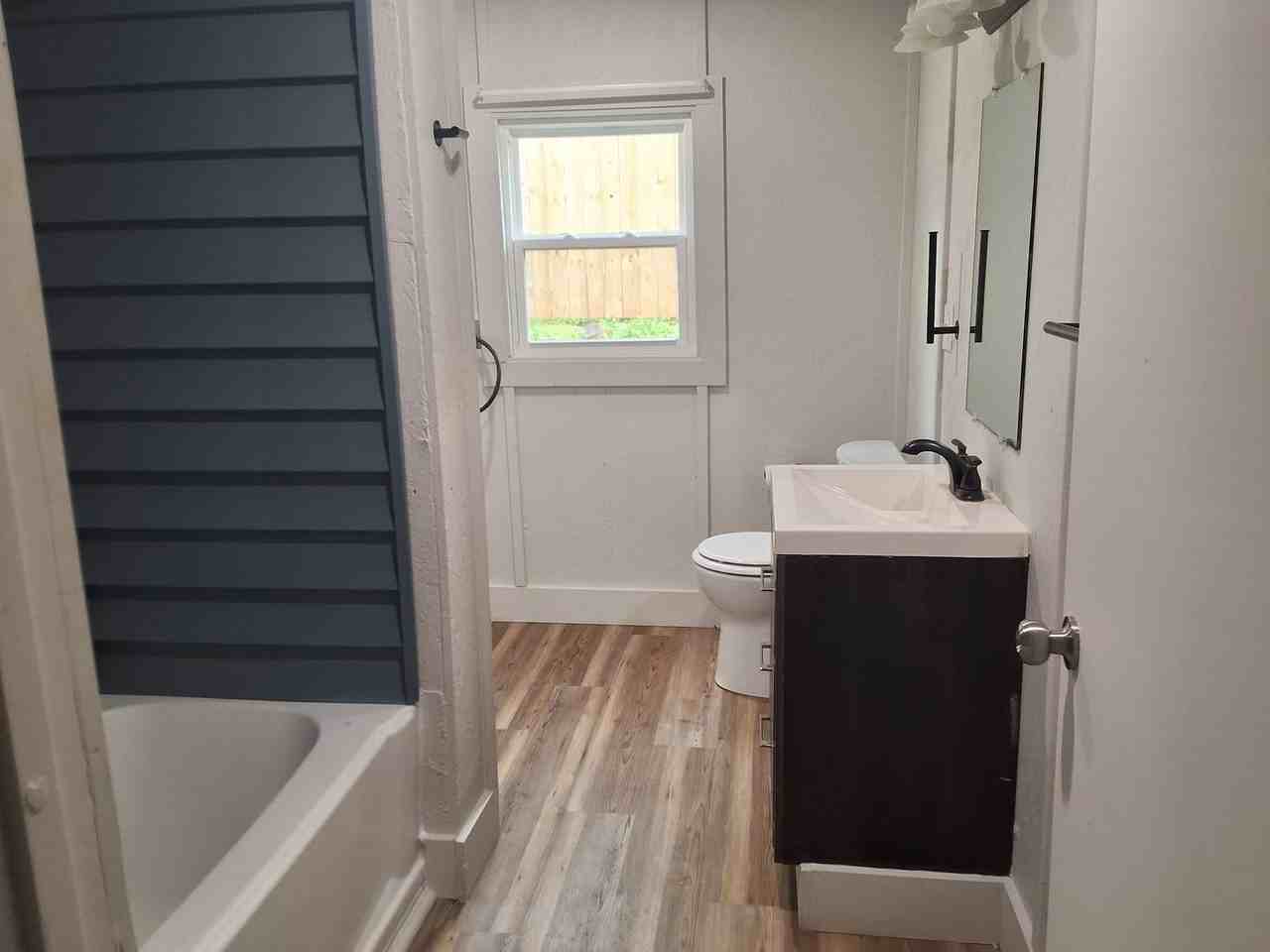 109 E Main St - Photo 3 of 19