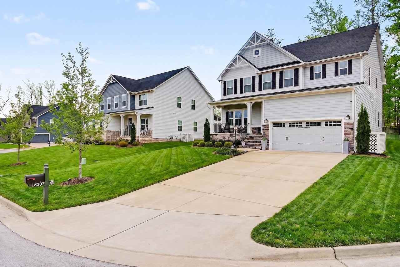 18307 Sagamore Dr - Photo 5 of 50
