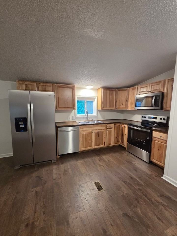 431 431 Joe Mountain Road - Photo 4 of 12