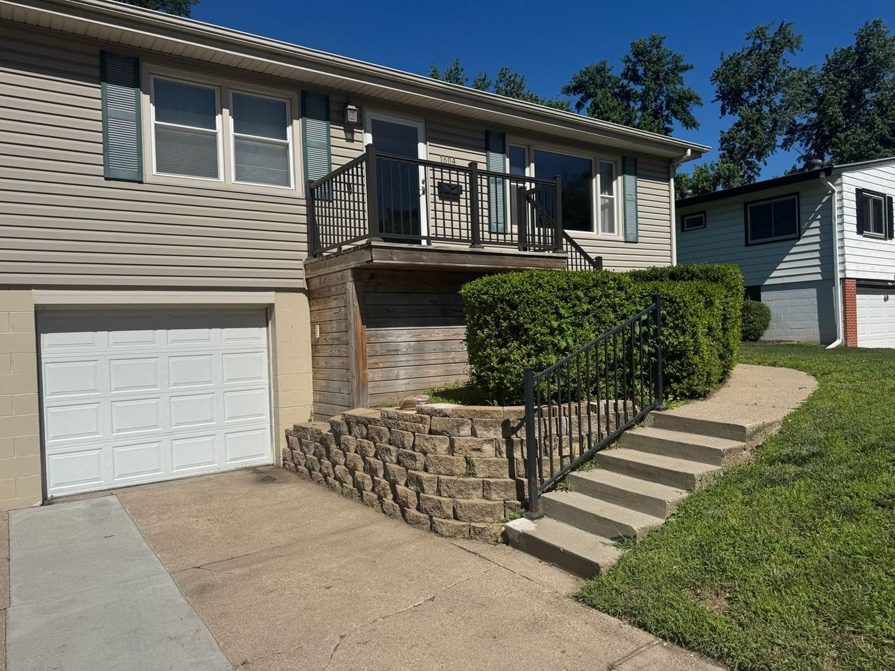 1604 Pelton Ave - Photo 3 of 33