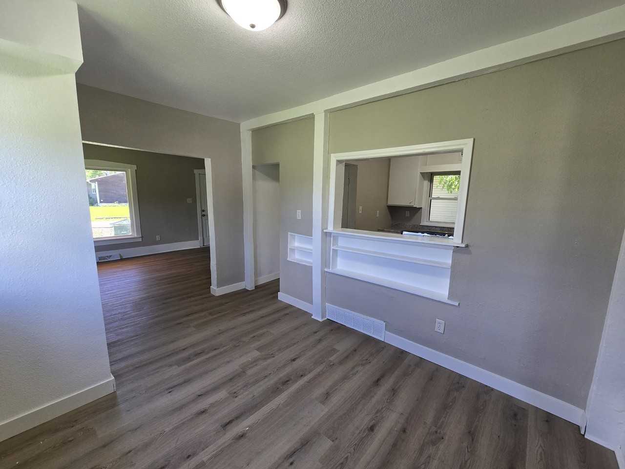 707 Webster St #1 - Photo 7 of 28