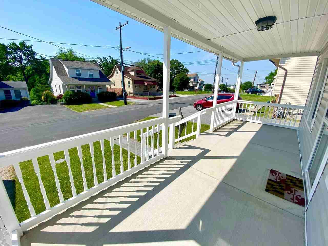 7603 Carson Ave - Photo 4 of 24
