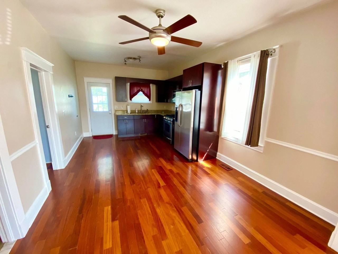 7603 Carson Ave - Photo 6 of 24