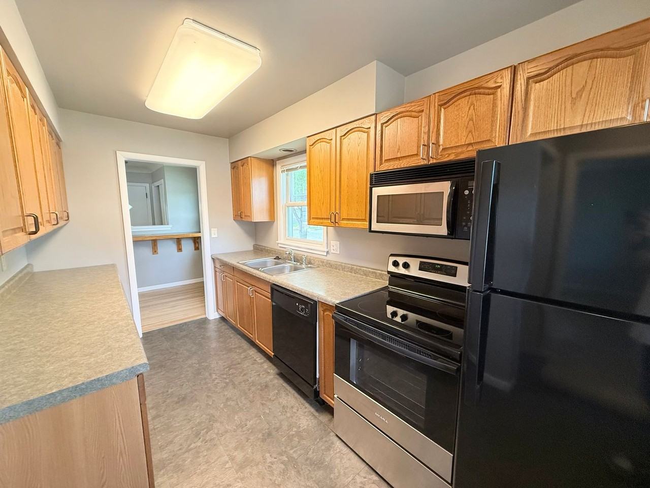2204 7th St S - Photo 5 of 25