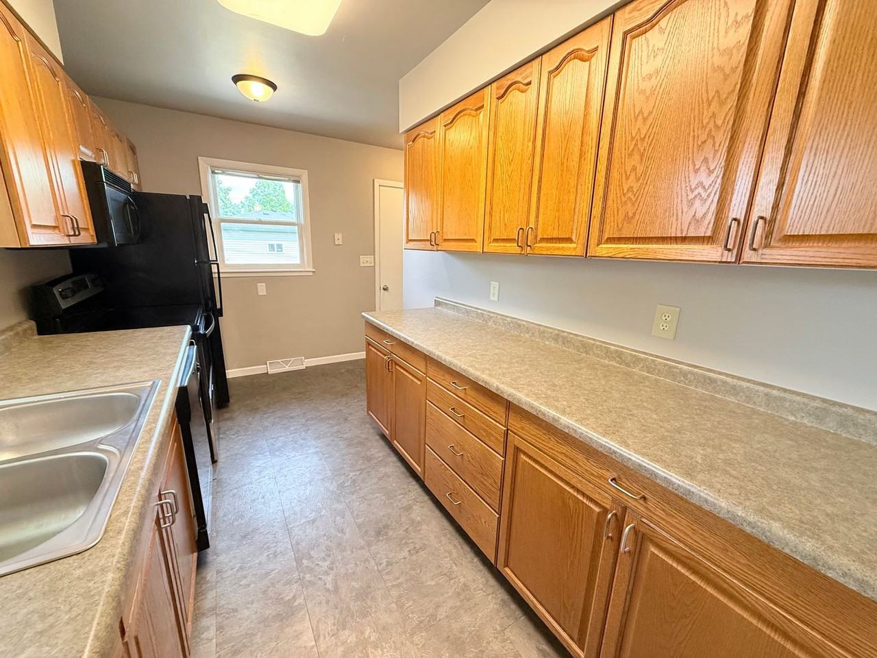 2204 7th St S - Photo 6 of 25