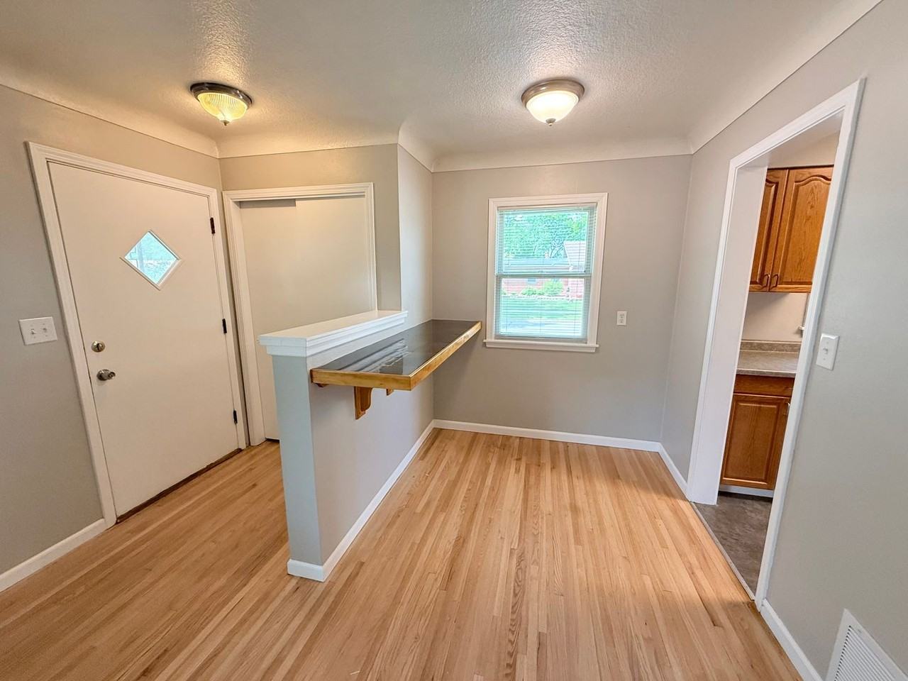 2204 7th St S - Photo 7 of 25