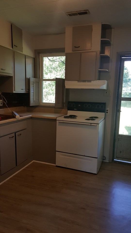 9361 Morgan St - Photo 2 of 4