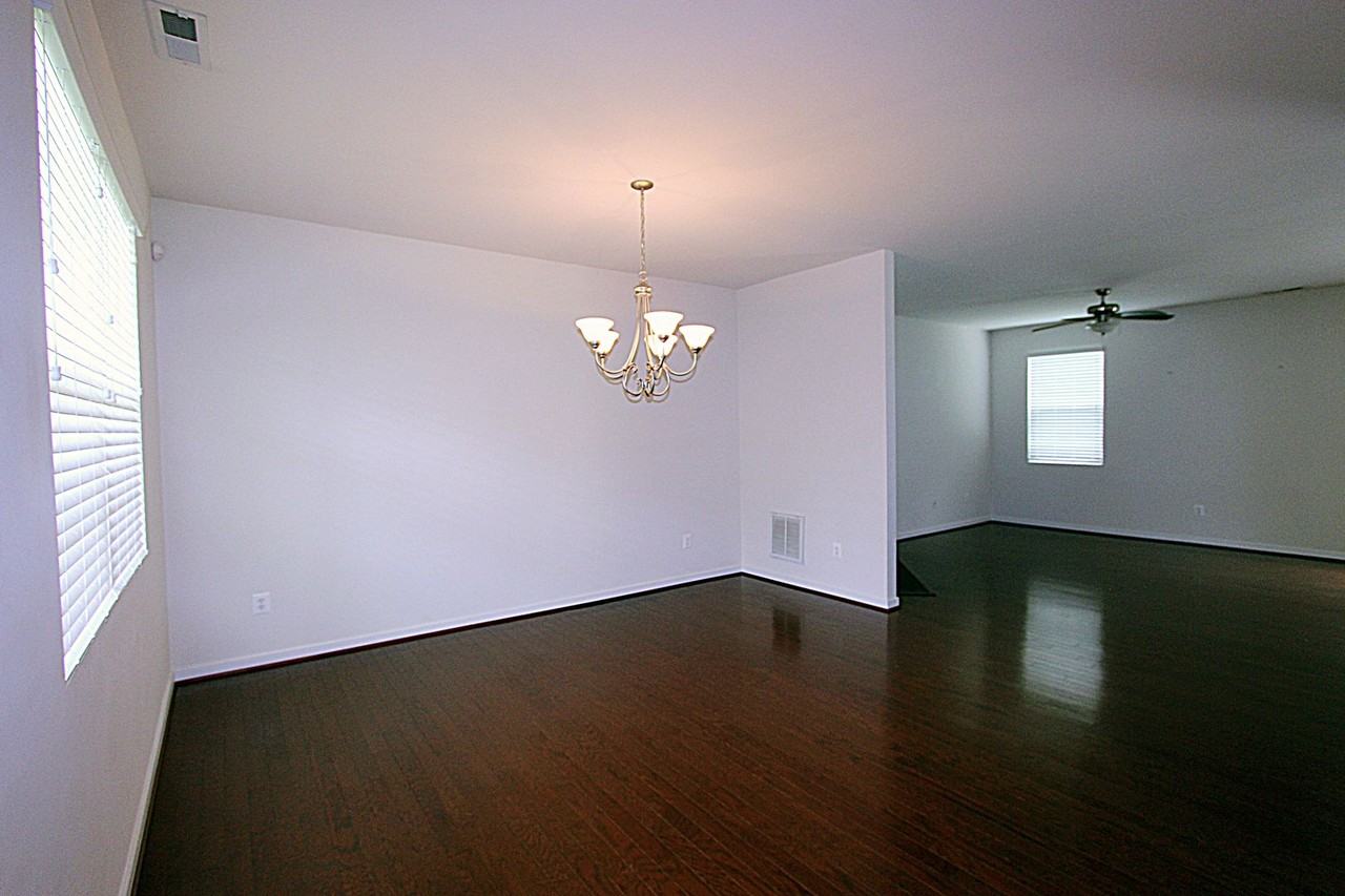 134 Braddock Rd - Photo 4 of 18