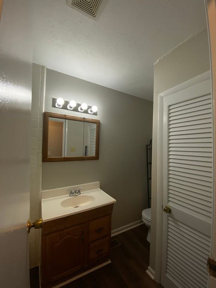 237 Vanderbilt Dr - Photo 7 of 34