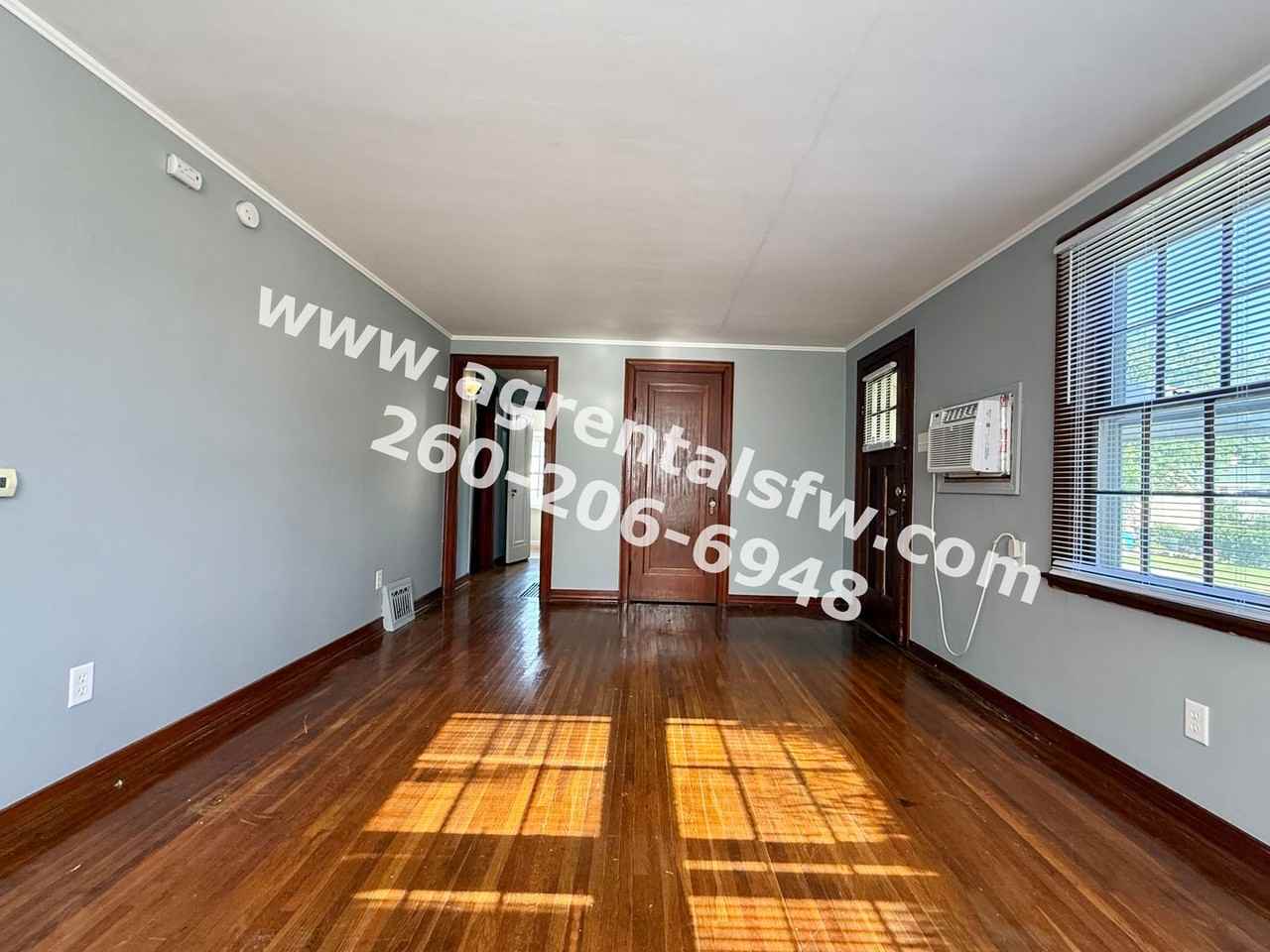 1015 Irene Ave - Photo 3 of 13