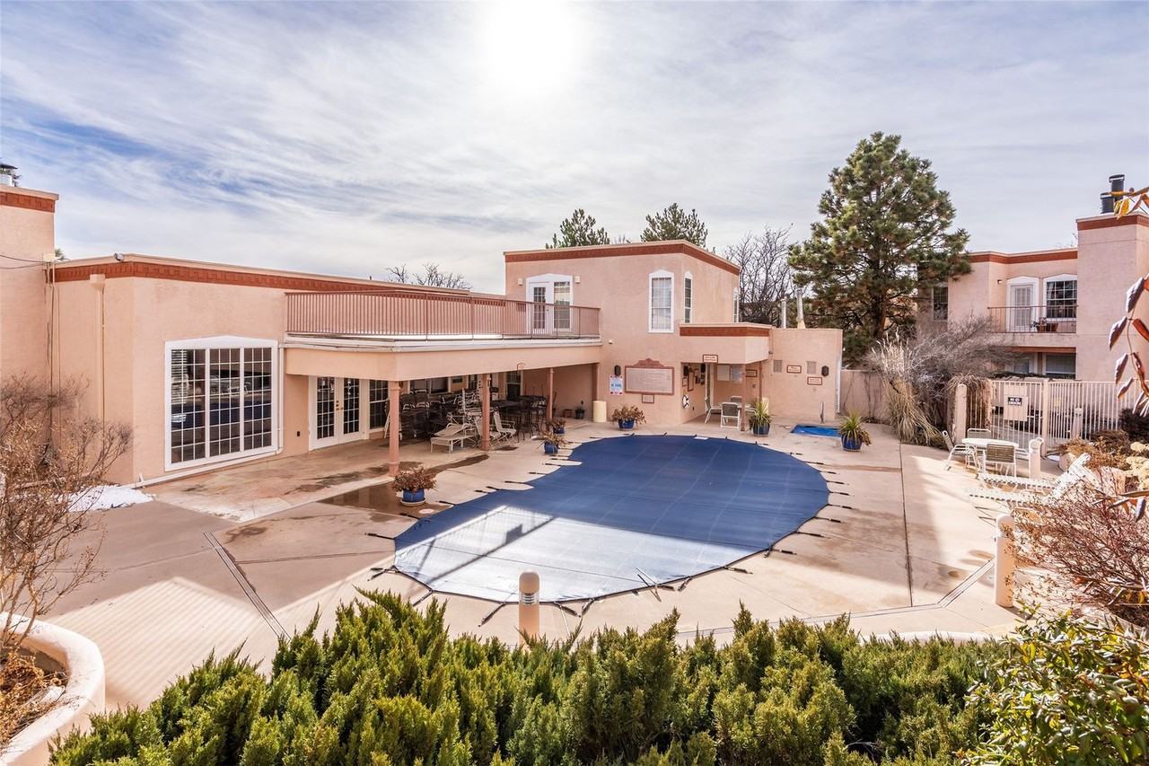 2501 W Zia Rd