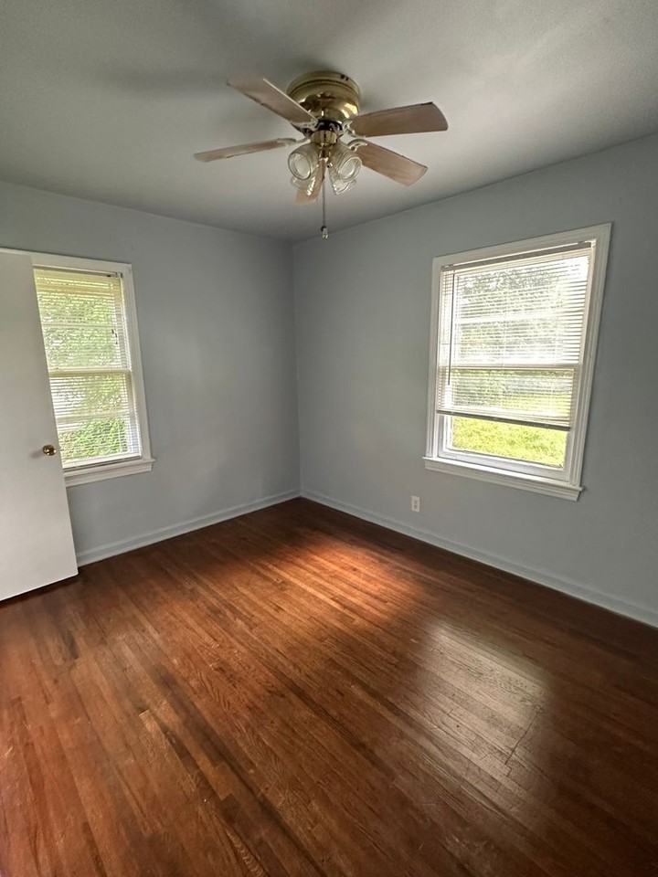 1816 N Delaware Pl - Photo 5 of 8