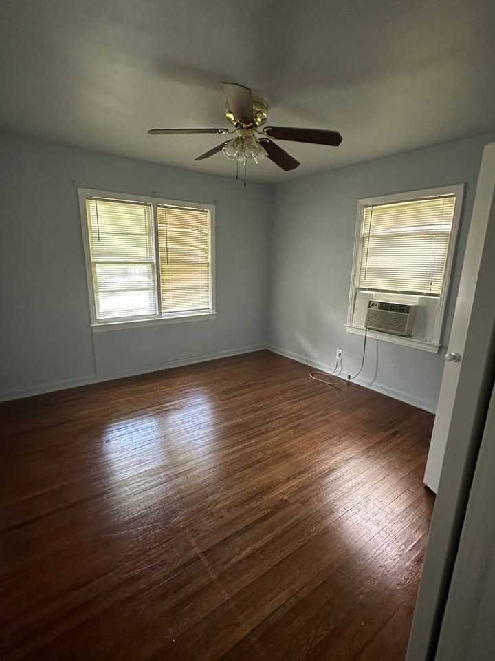 1816 N Delaware Pl - Photo 6 of 8