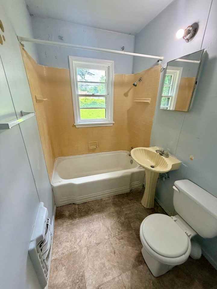 1816 N Delaware Pl - Photo 7 of 8