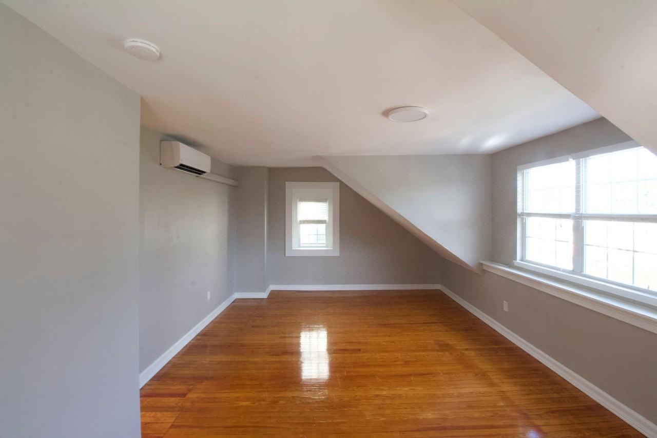 117 Chestnut St - Photo 7 of 12