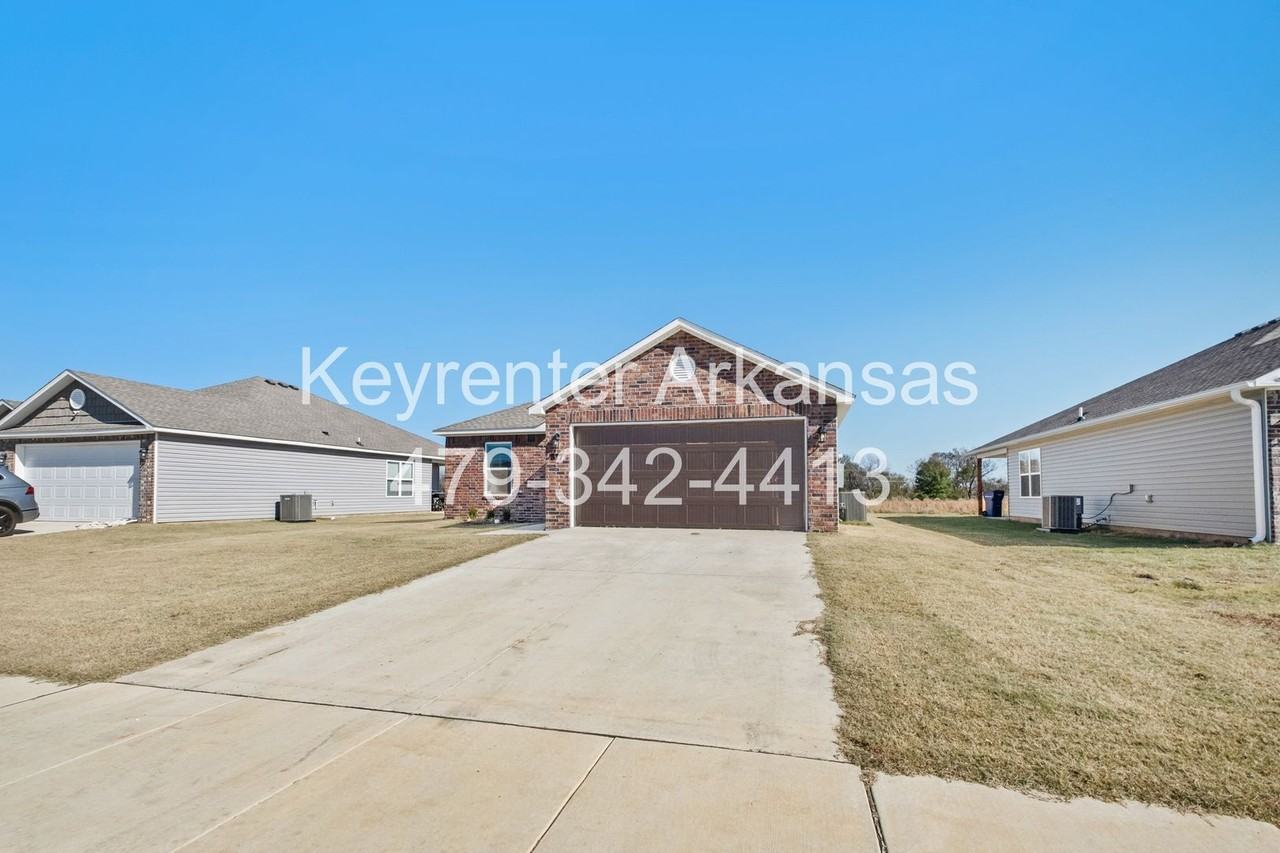 817 S Katlyn Dr - Photo 3 of 28