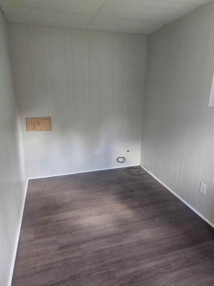 3477 Kimball Ave - Photo 4 of 11