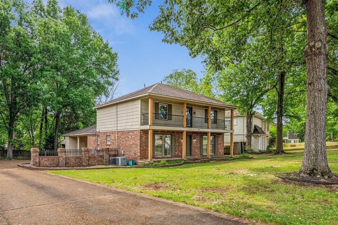 2232 Burfordi Ln - Photo 2 of 33