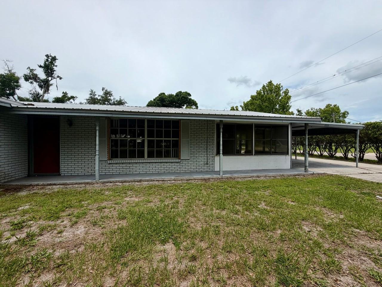 1809 Richter Ln - Photo 3 of 24
