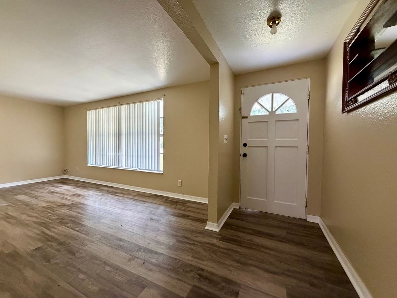 1809 Richter Ln - Photo 7 of 24