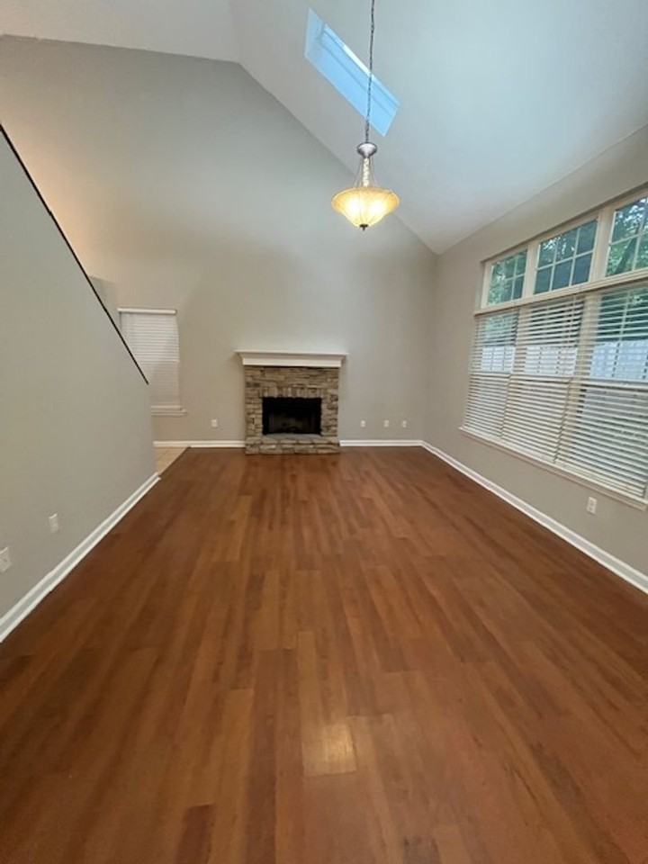 913 Gerardi Rd - Photo 3 of 17