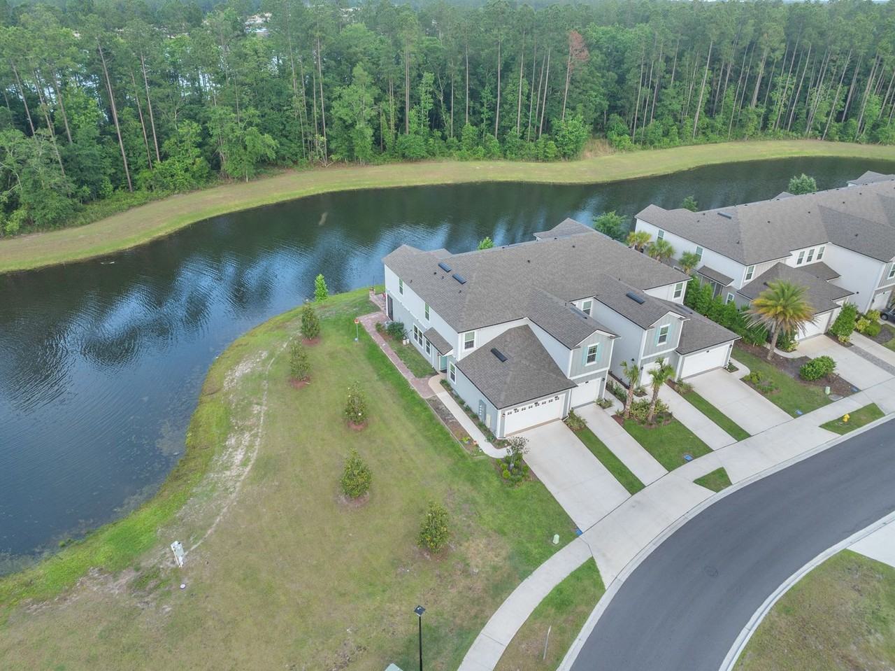 27 Coastline Way - Photo 3 of 25