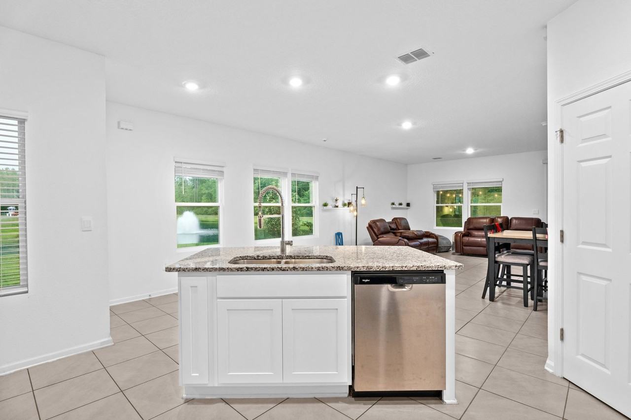 27 Coastline Way - Photo 6 of 25