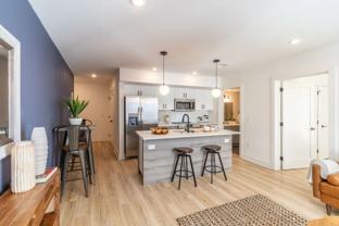 629 W Girard Ave - Photo 1 of 1