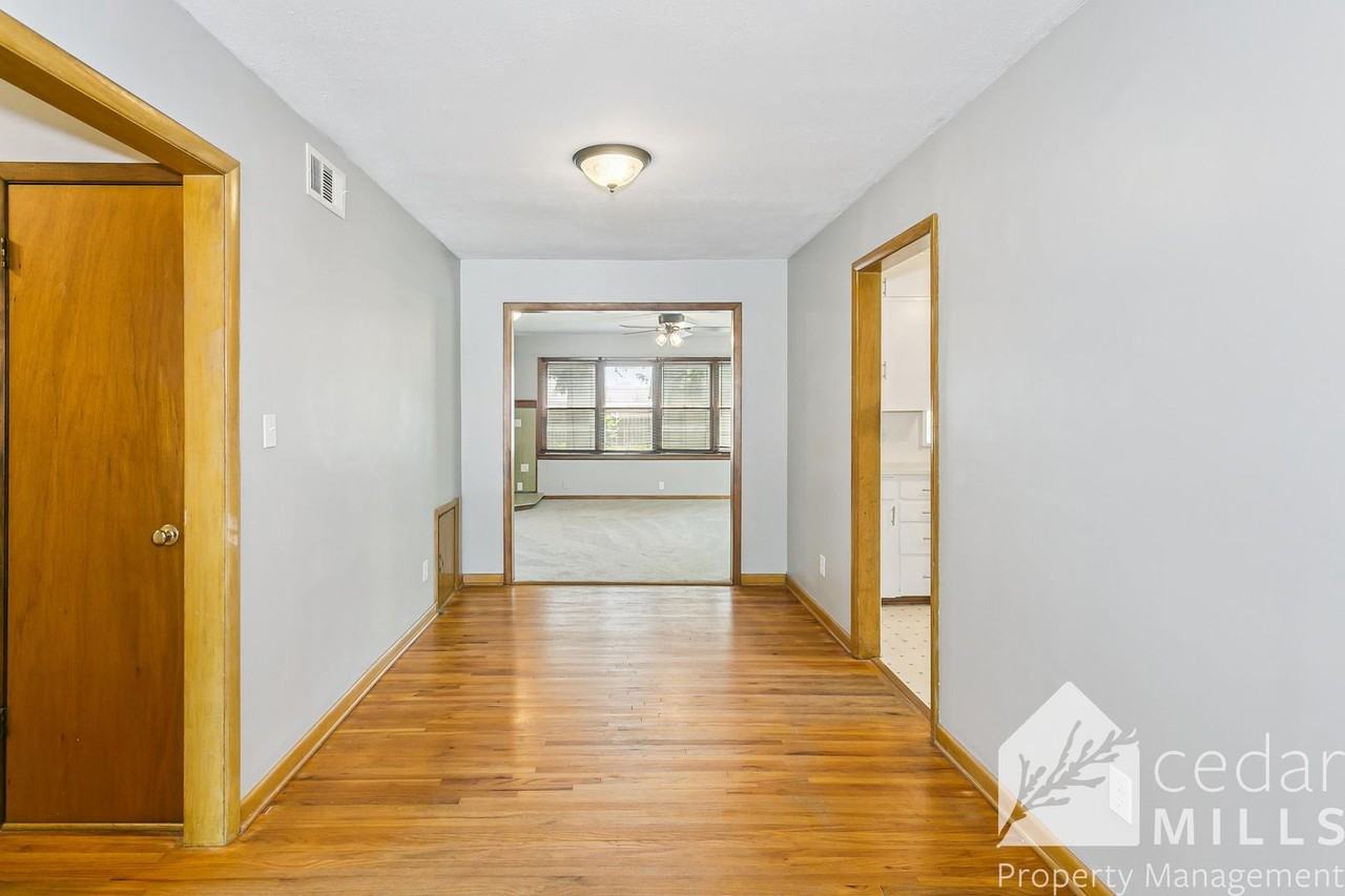 3801 Grail St - Photo 3 of 12